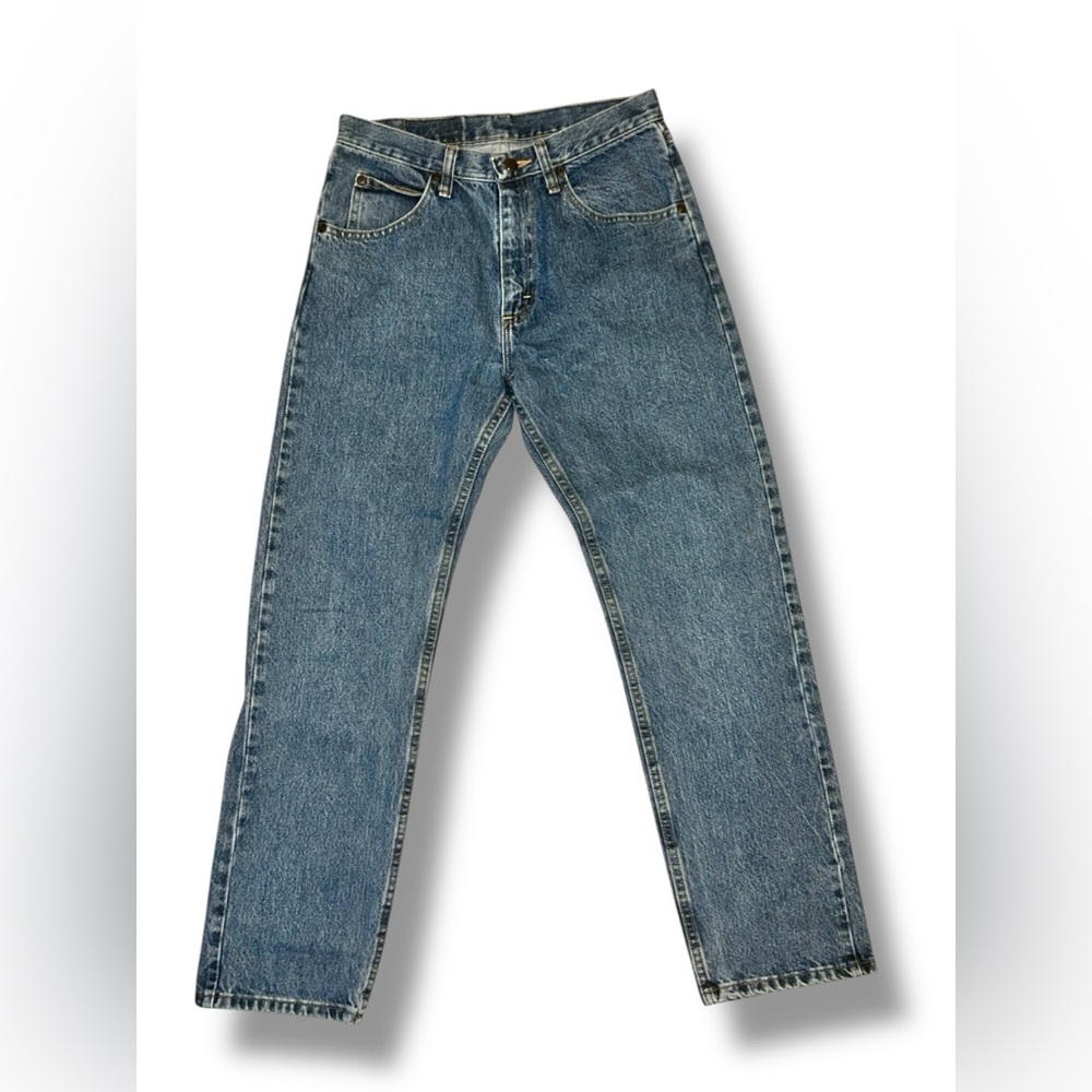 Wrangler • 30 x 30, Relaxed Fit, Straight Leg, Medium Wash, Men’s Jeans, EUC